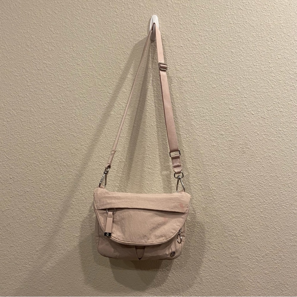 Lululemon All Night Festival Bag Pink